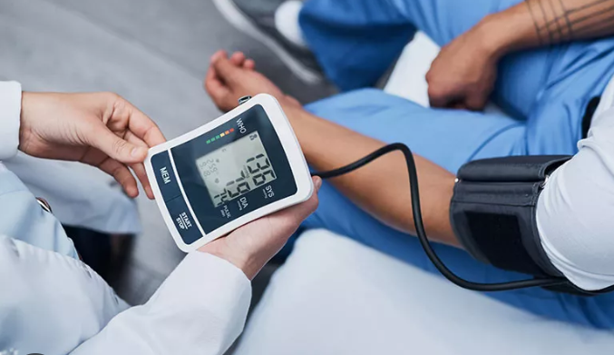 10 Warning Signs of High Blood Pressure You Should Never Ignore